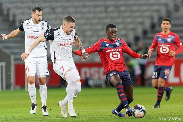 阿尔斯兰33+11宁波送四川14连败 山东大胜广州